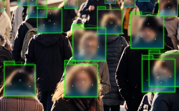 La Commission d’accès à l’information du Québec interdit à un détaillant d’utiliser la reconnaissance faciale comme outil de prévention des pertes