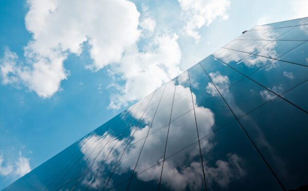 La Cour d’appel de l’Alberta confirme que les contestations systémiques du régime de consultation de l’Alberta peuvent être portées devant les tribunaux