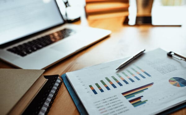 Determining fair market value in Canadian management equity repurchases